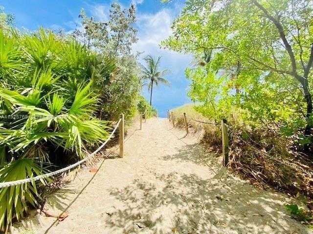 Small Image of 1621 COLLINS AVE #906, Miami Beach Number 36