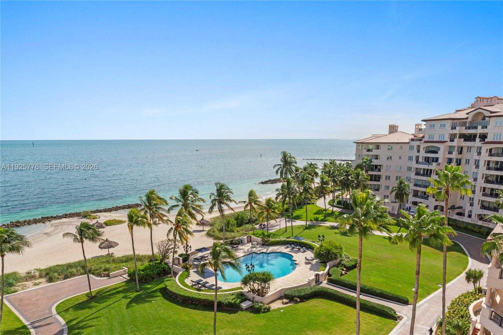 Small Image of 7777 FISHER ISLAND DR #7777, Miami Beach Number 2