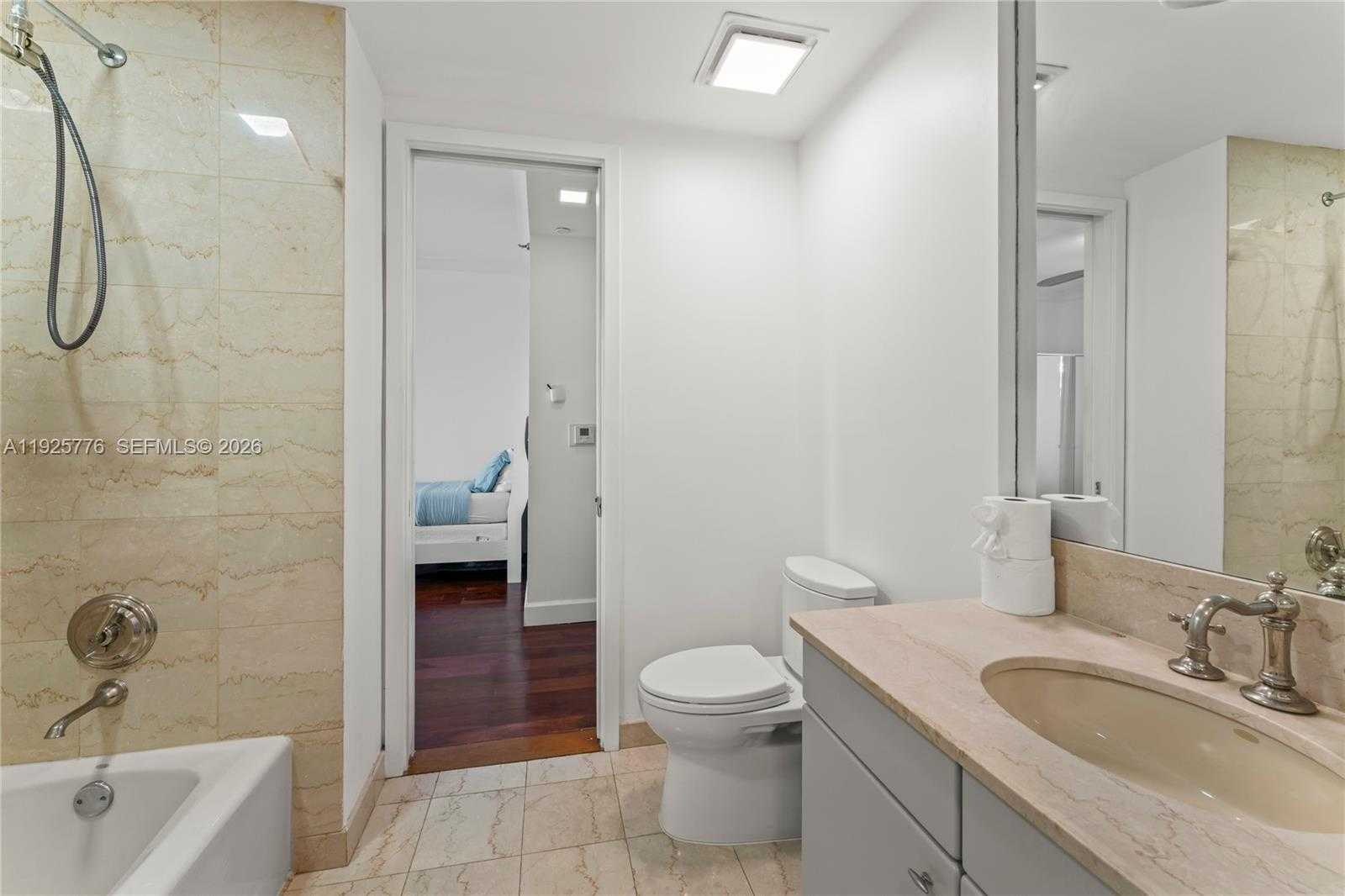 Small Image of 7777 FISHER ISLAND DR #7777, Miami Beach Number 20