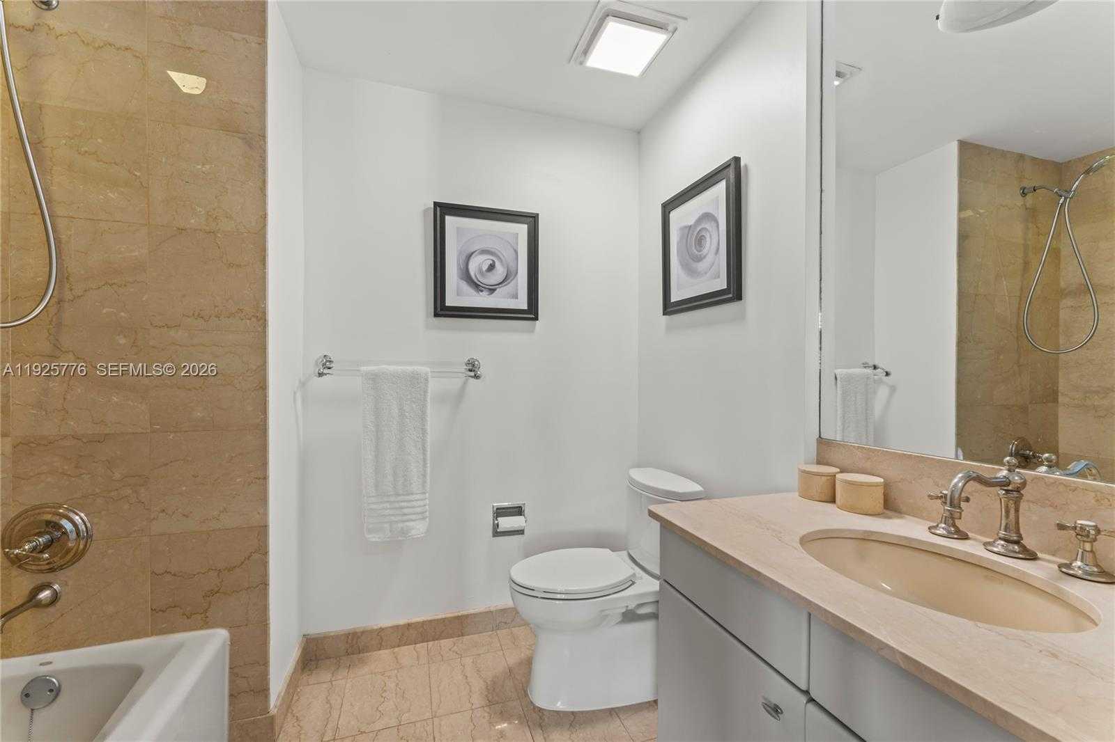 Small Image of 7777 FISHER ISLAND DR #7777, Miami Beach Number 35