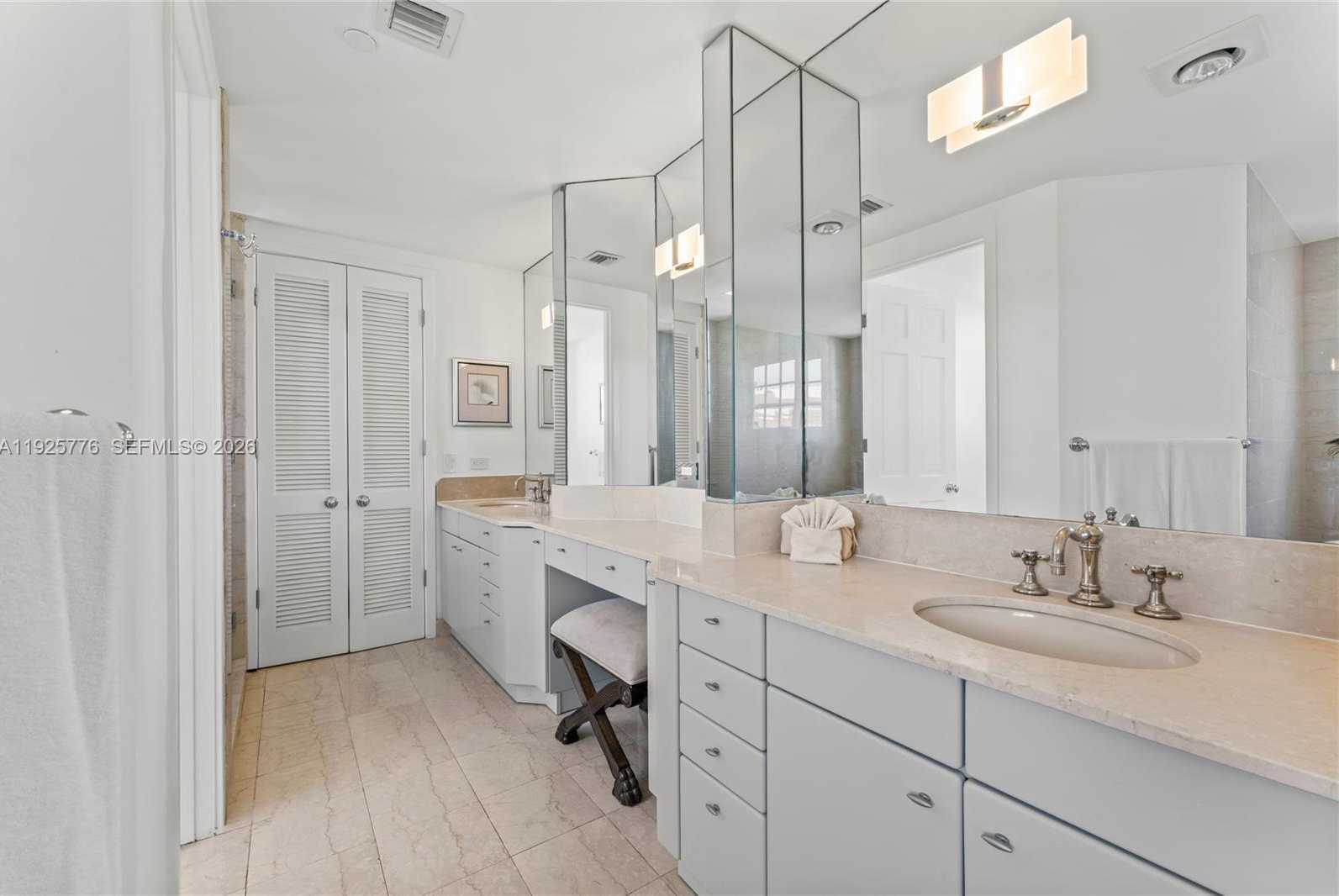 Small Image of 7777 FISHER ISLAND DR #7777, Miami Beach Number 38