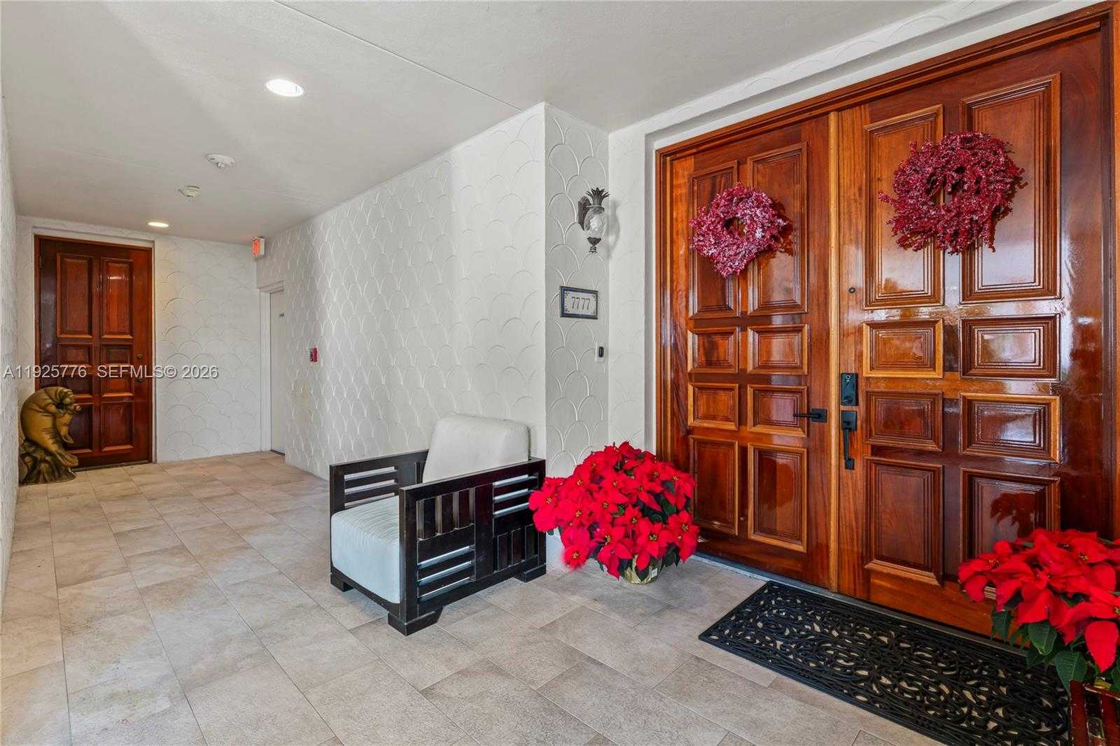 Small Image of 7777 FISHER ISLAND DR #7777, Miami Beach Number 42