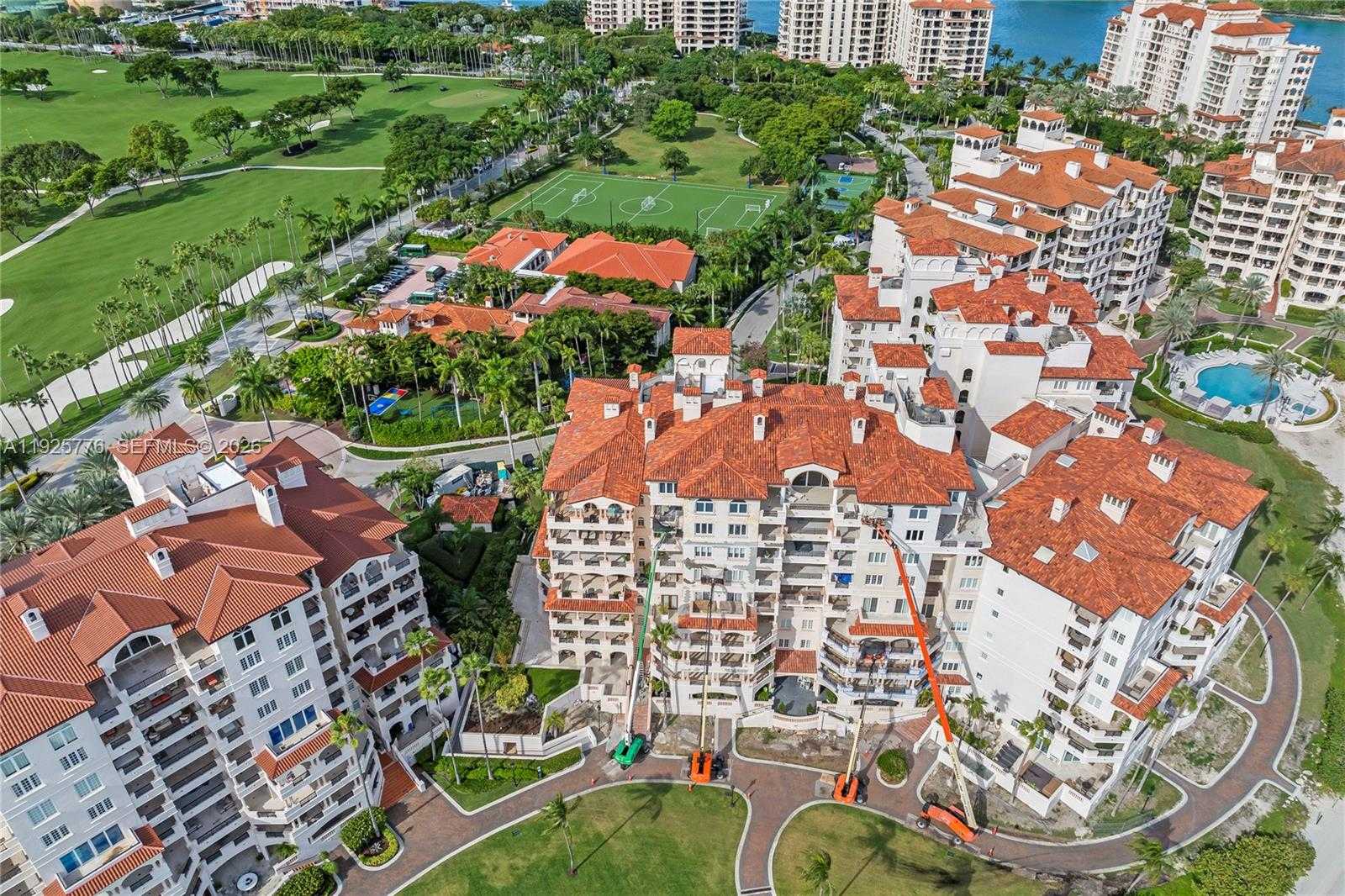 Small Image of 7777 FISHER ISLAND DR #7777, Miami Beach Number 54