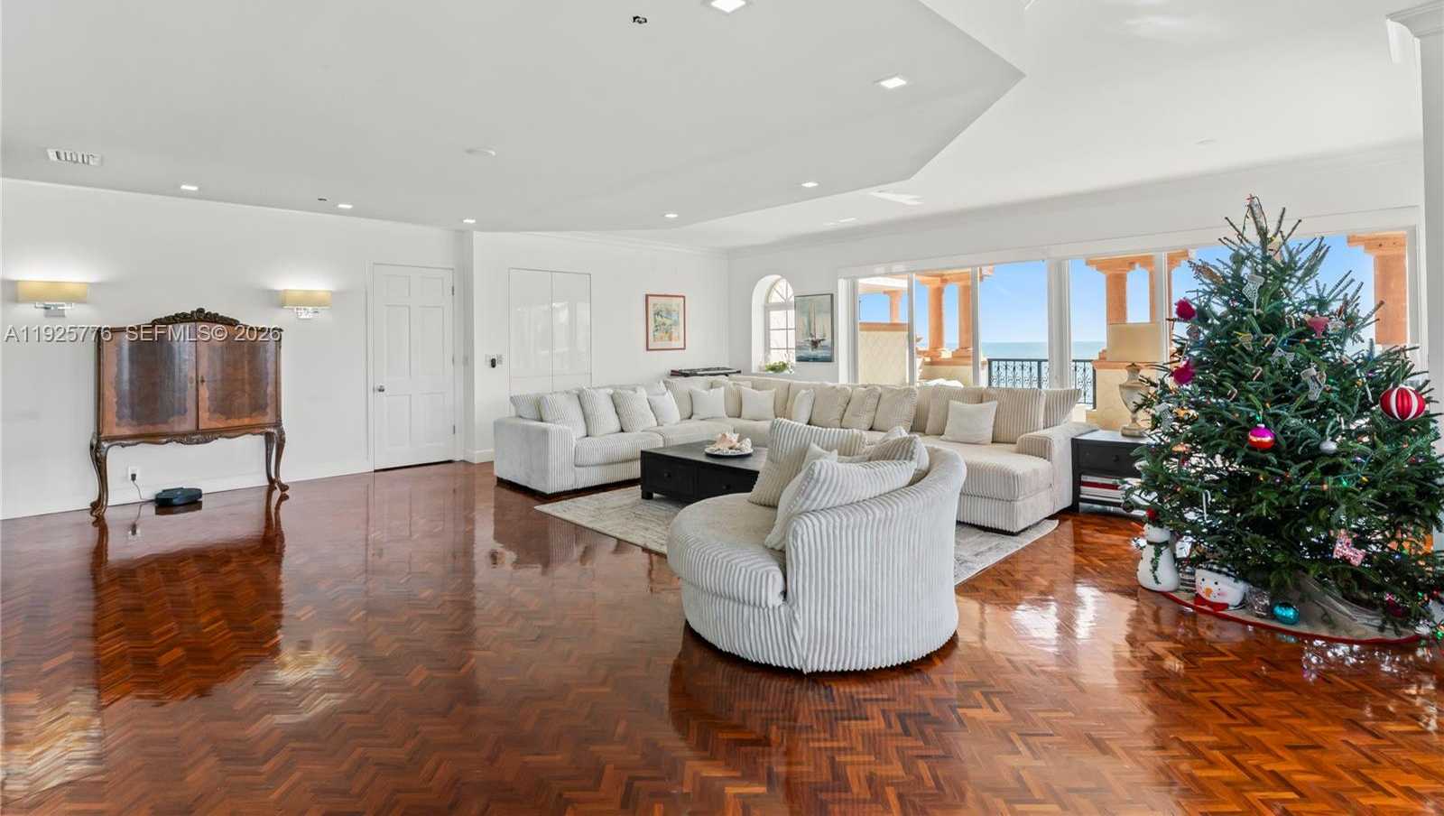 Small Image of 7777 FISHER ISLAND DR #7777, Miami Beach Number 6