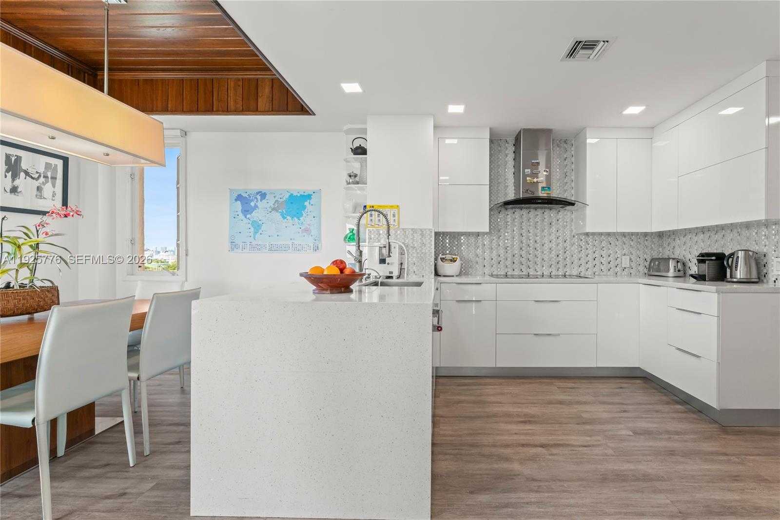 Small Image of 7777 FISHER ISLAND DR #7777, Miami Beach Number 9