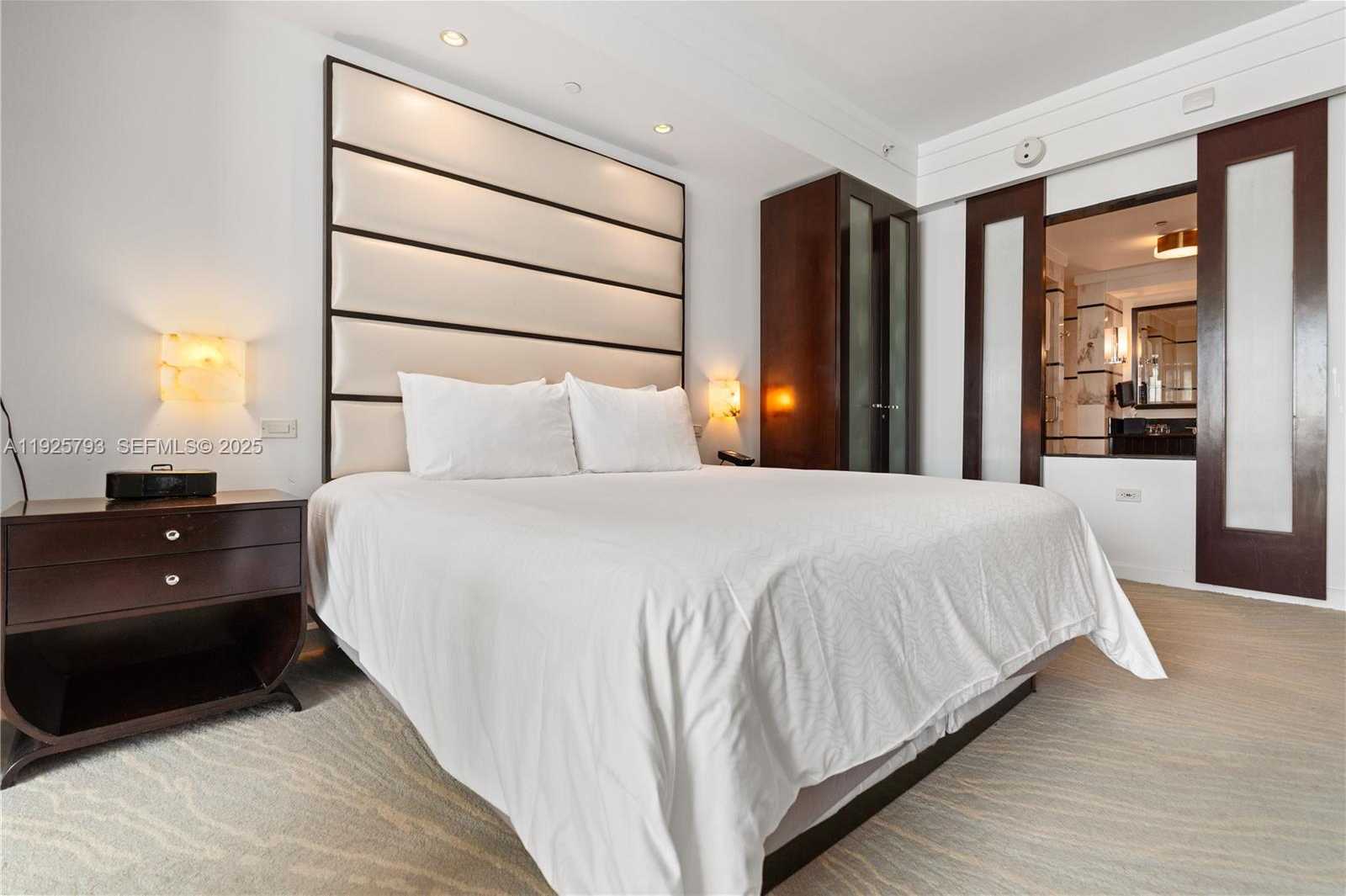 Small Image of 4391 COLLINS AVE #1814, Miami Beach Number 10