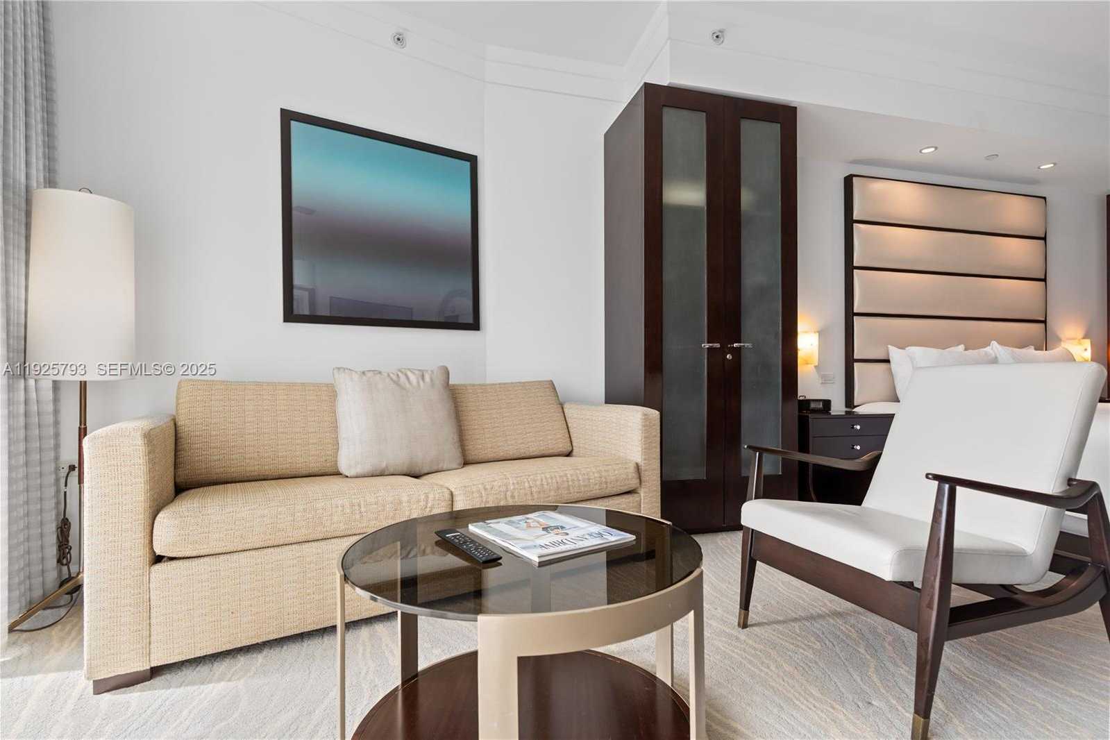 Small Image of 4391 COLLINS AVE #1814, Miami Beach Number 14