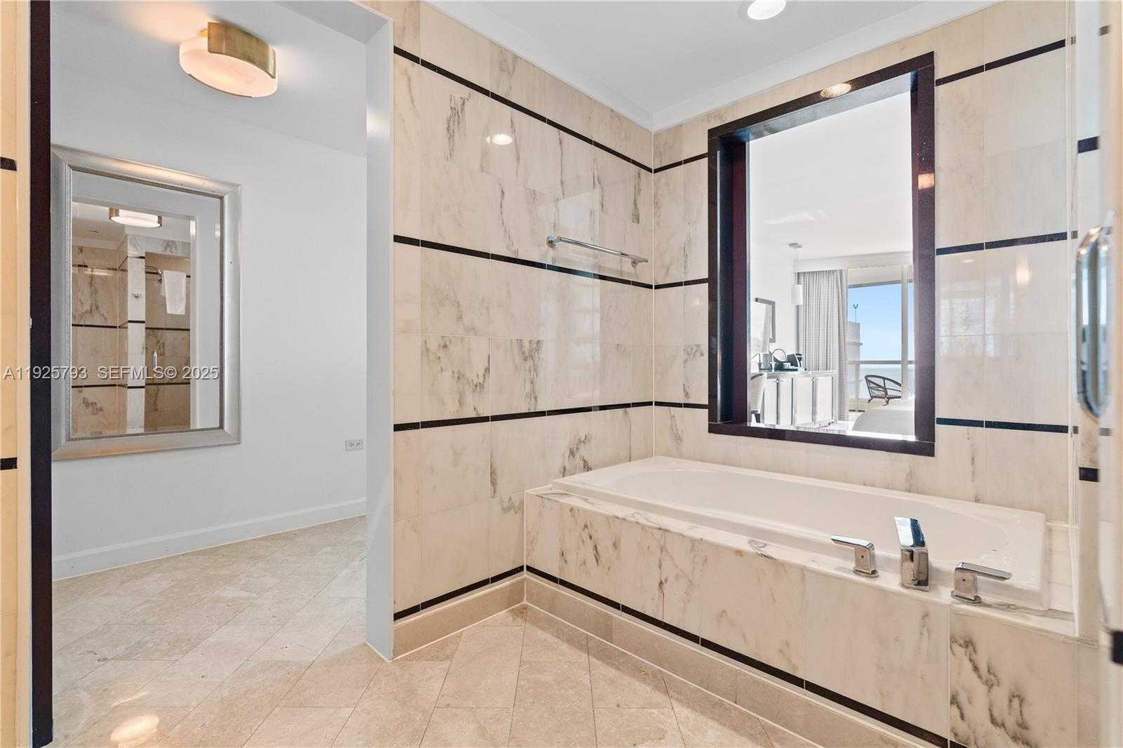 Small Image of 4391 COLLINS AVE #1814, Miami Beach Number 21