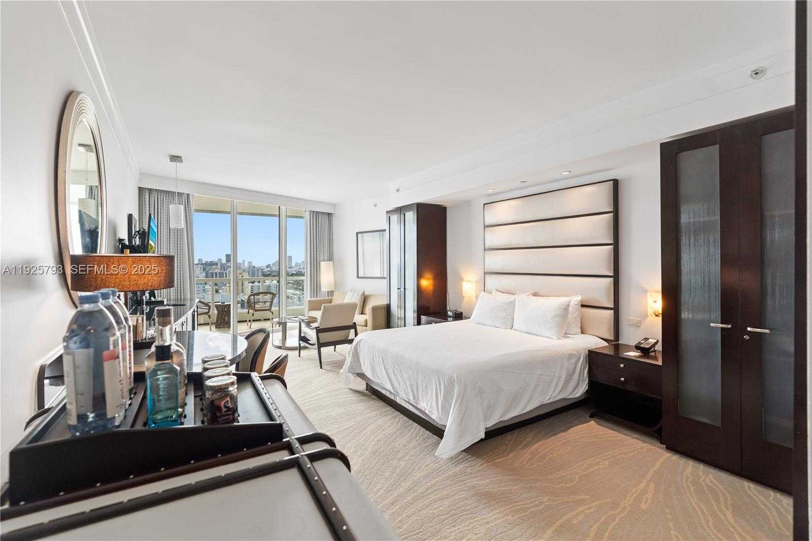 Small Image of 4391 COLLINS AVE #1814, Miami Beach Number 7