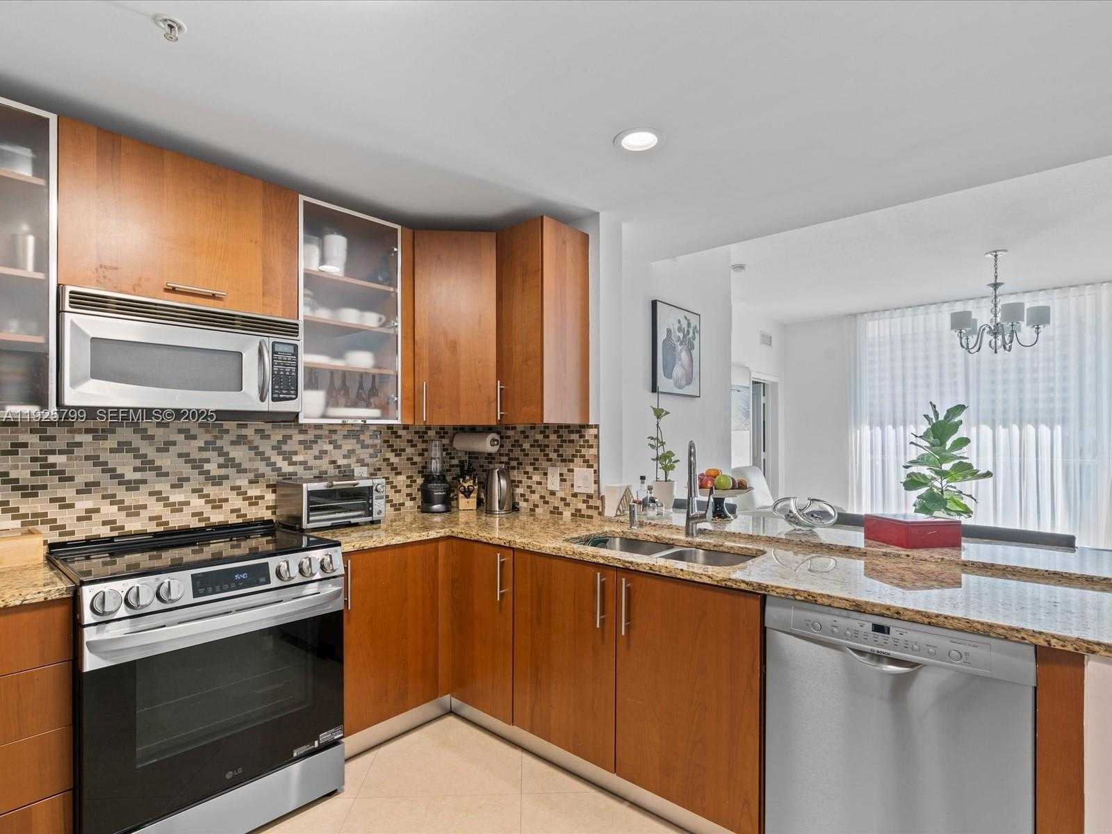 Small Image of 1945 SOUTH OCEAN DR #404, Hallandale Beach Number 8