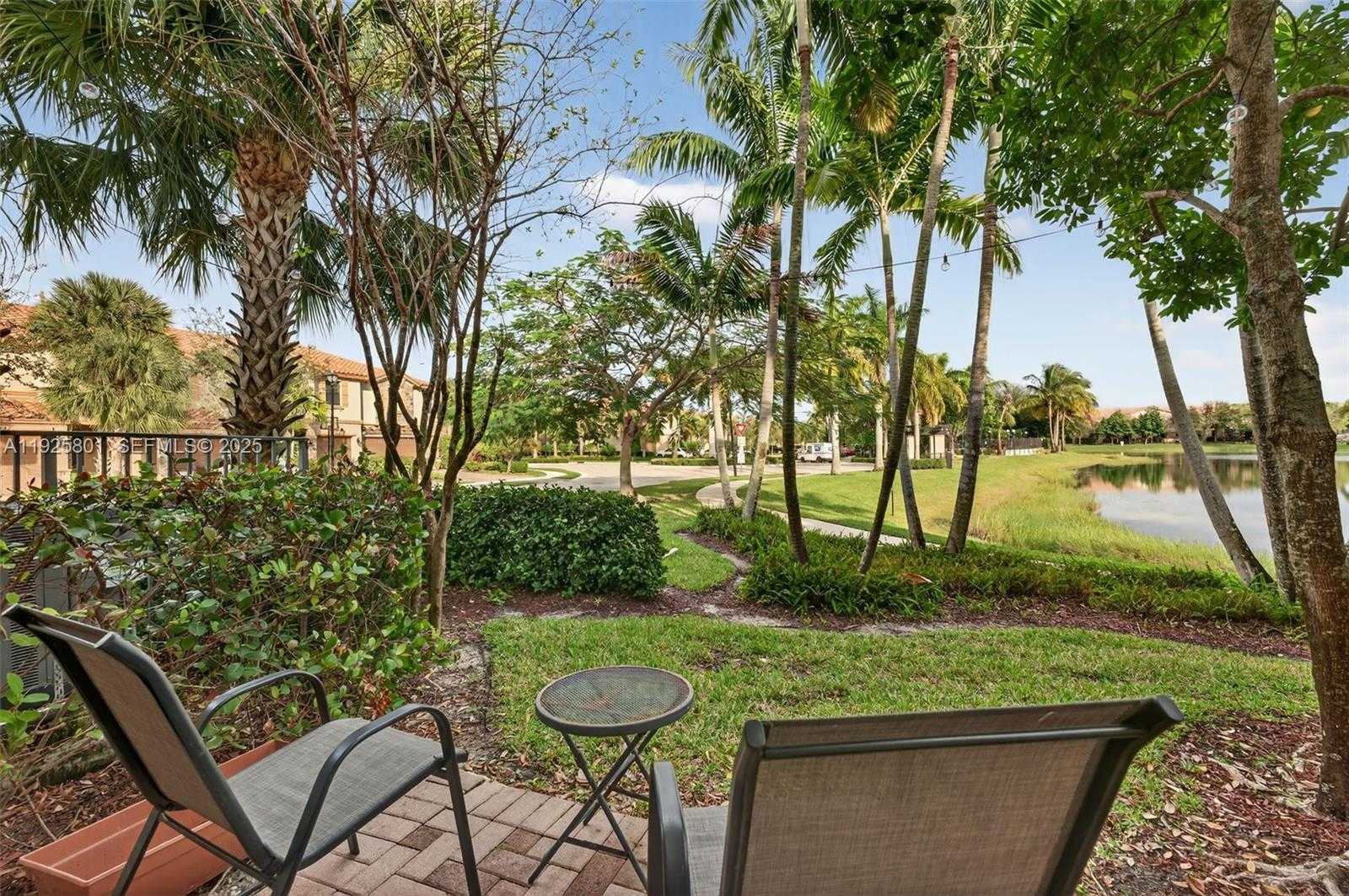 Small Image of 6978 BROADLAND WAY, Coconut Creek Number 4