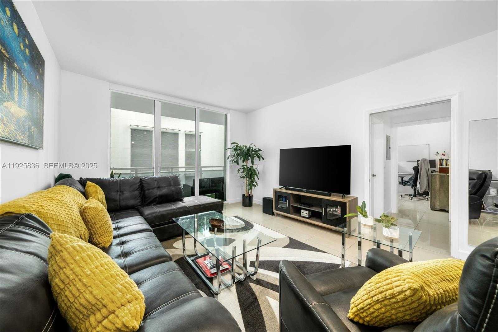 Small Image of 950 BRICKELL BAY DR #803, Miami Number 2