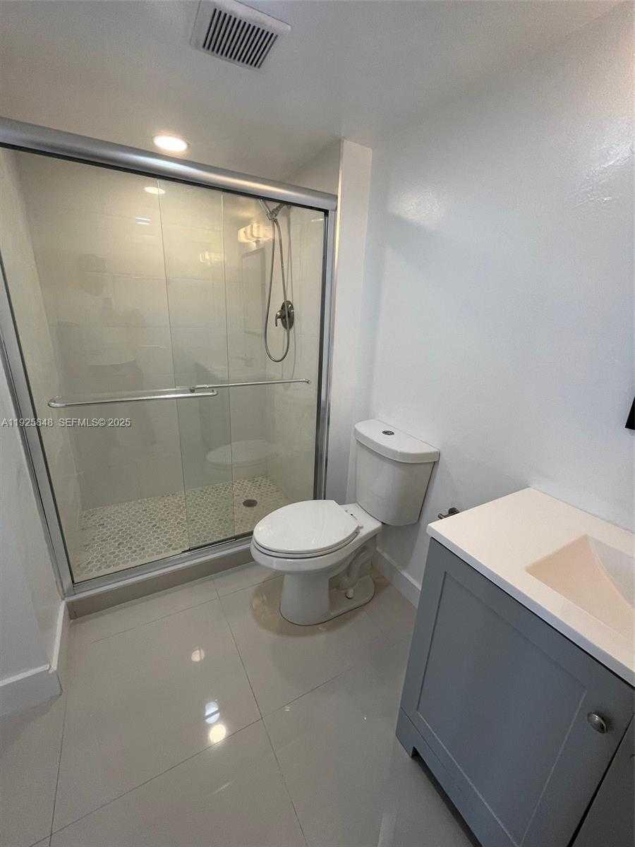 Small Image of 20505 EAST COUNTRY CLUB DR #2132, Aventura Number 11