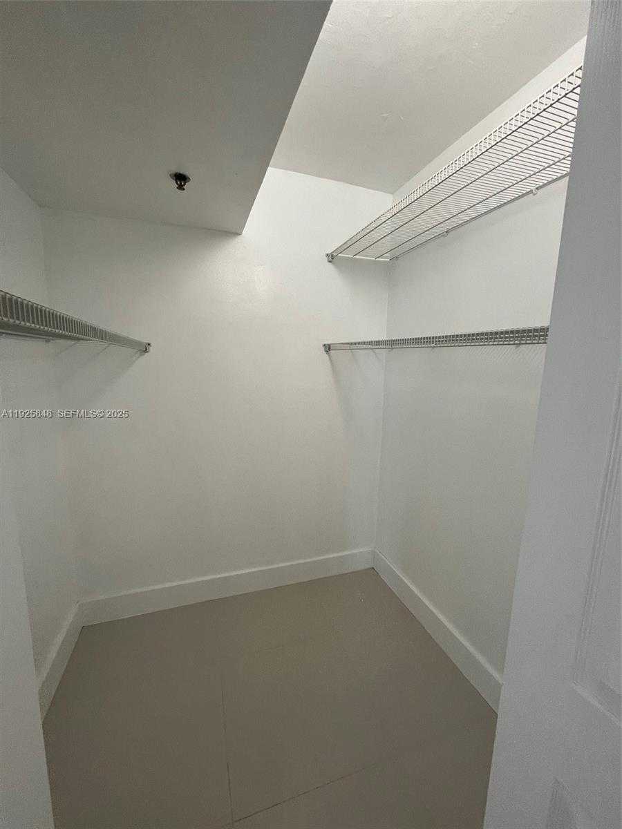 Small Image of 20505 EAST COUNTRY CLUB DR #2132, Aventura Number 13