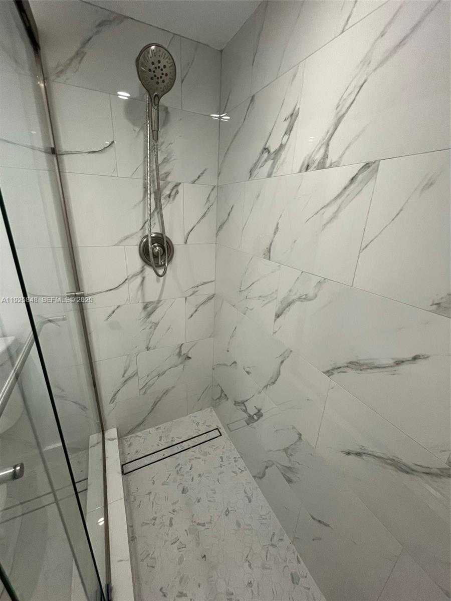 Small Image of 20505 EAST COUNTRY CLUB DR #2132, Aventura Number 18