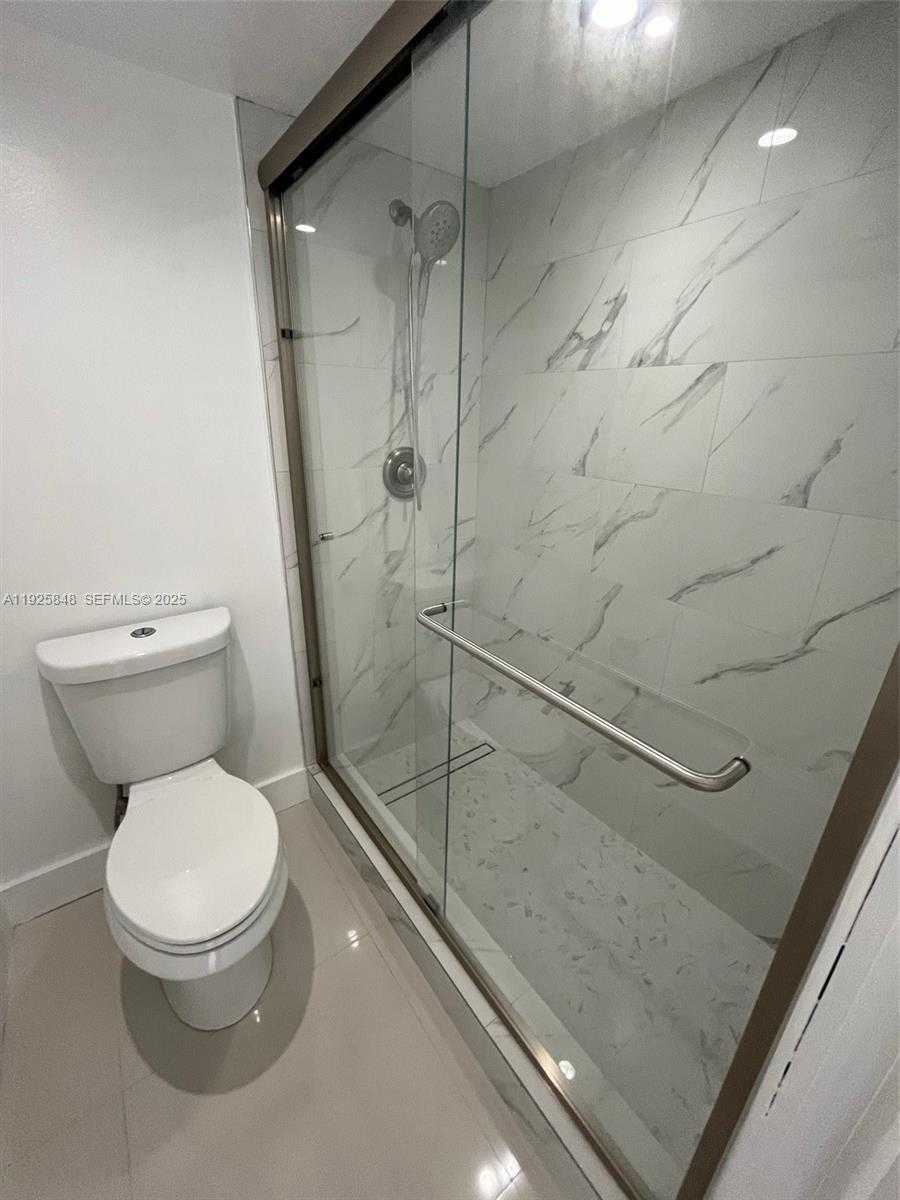 Small Image of 20505 EAST COUNTRY CLUB DR #2132, Aventura Number 19