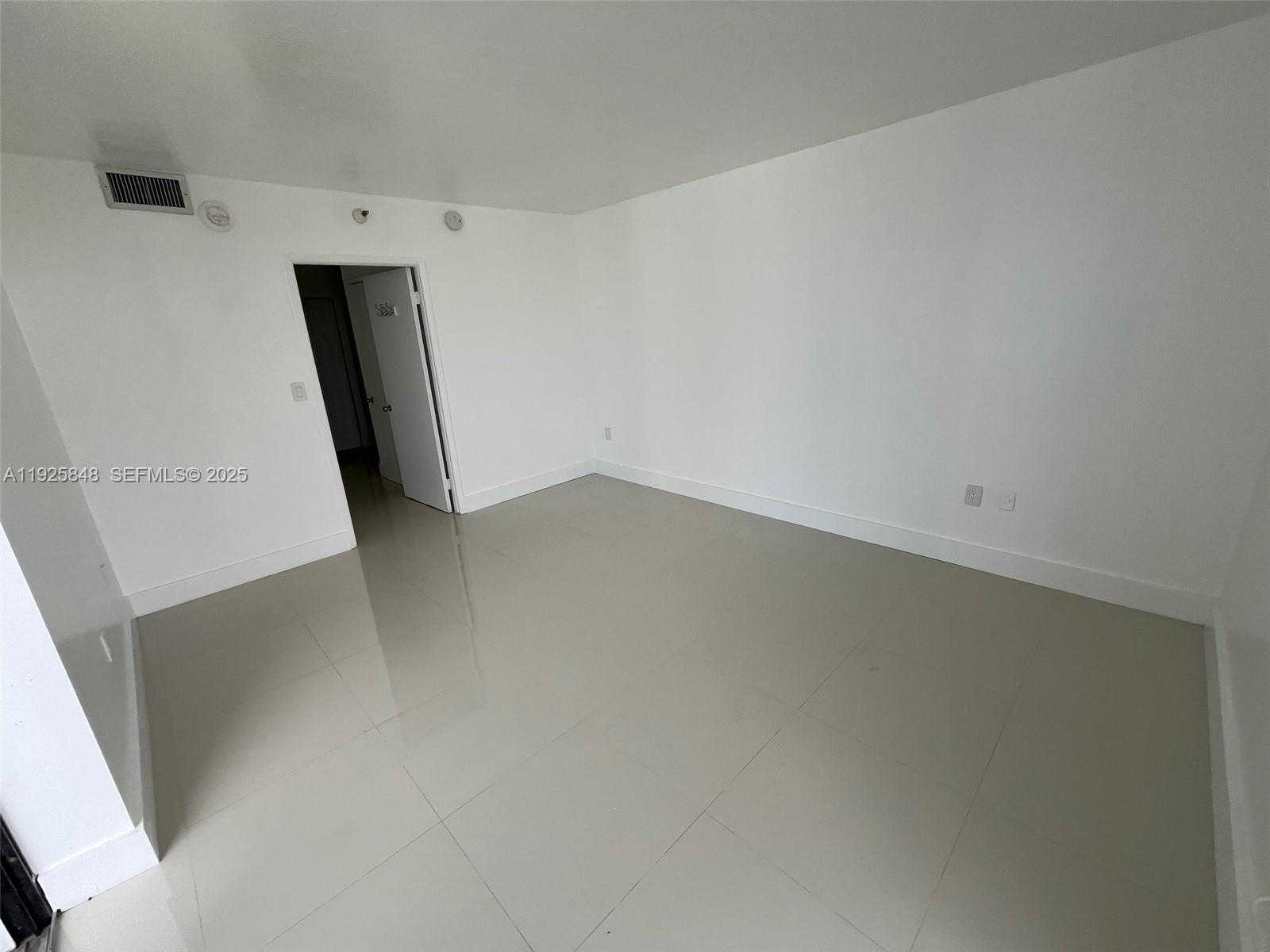 Small Image of 20505 EAST COUNTRY CLUB DR #2132, Aventura Number 20