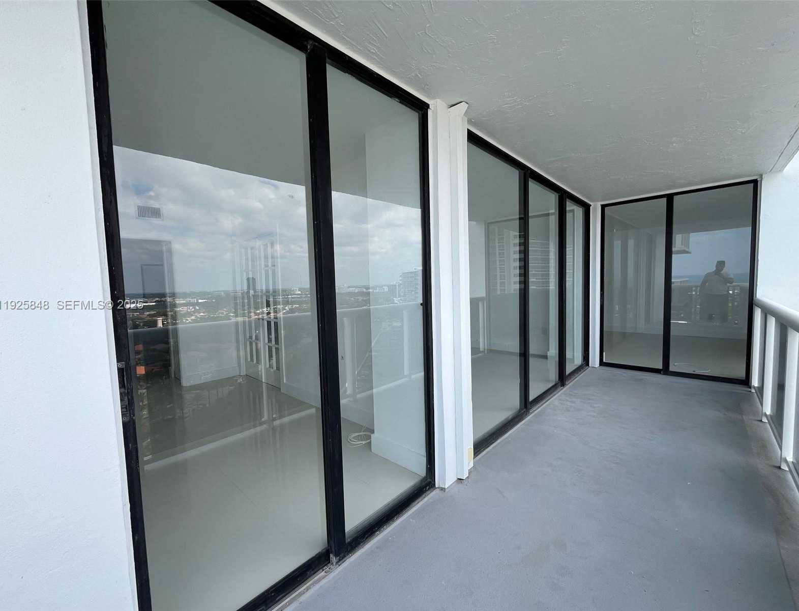 Small Image of 20505 EAST COUNTRY CLUB DR #2132, Aventura Number 24