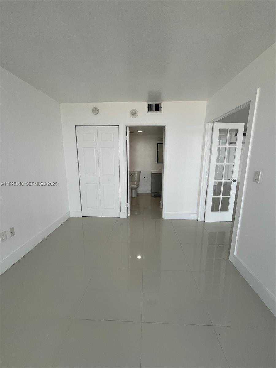 Small Image of 20505 EAST COUNTRY CLUB DR #2132, Aventura Number 8