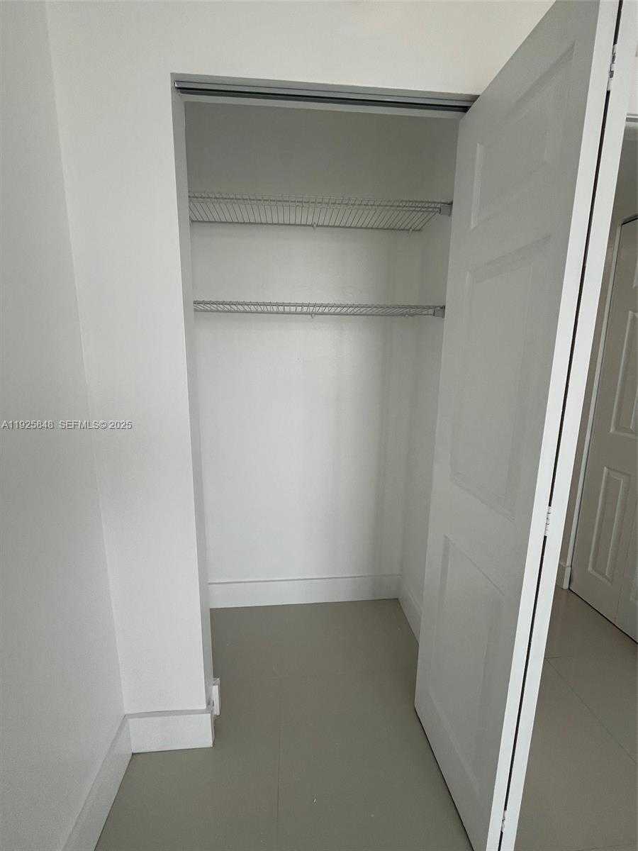 Small Image of 20505 EAST COUNTRY CLUB DR #2132, Aventura Number 9