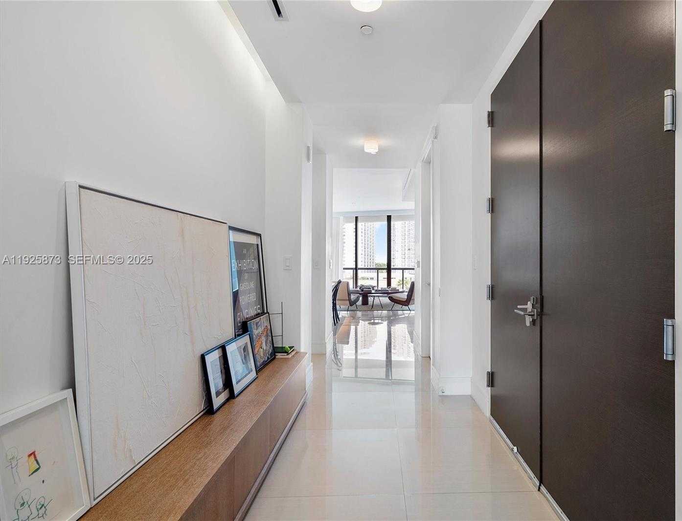 Imagen de Pequeño Objeto