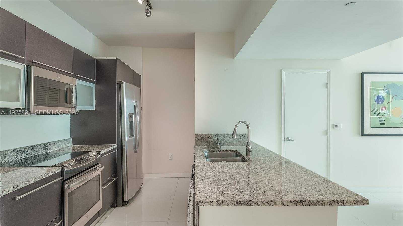 Small Image of 951 BRICKELL AVE #1206, Miami Number 6