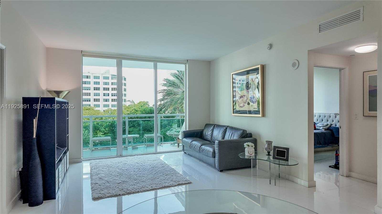 Small Image of 951 BRICKELL AVE #1206, Miami Number 7