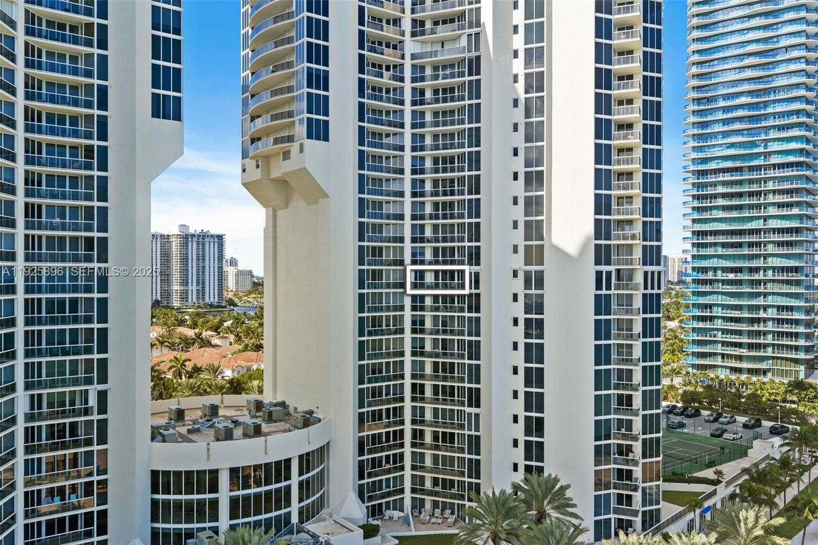Small Image of 19333 EAST COLLINS AVE #1402, Sunny Isles Beach Number 4