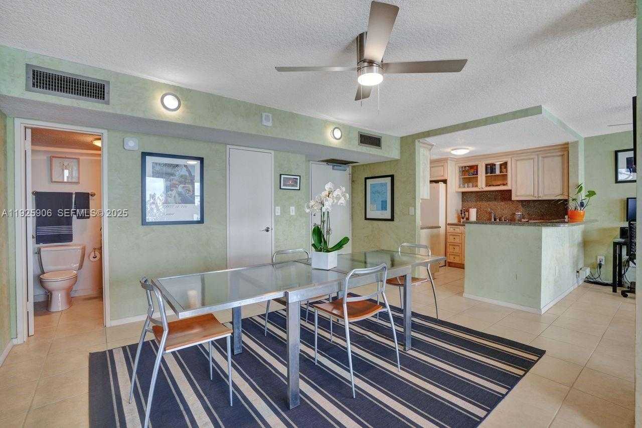 Small Image of 1228 WEST AVE #1002, Miami Beach Number 11
