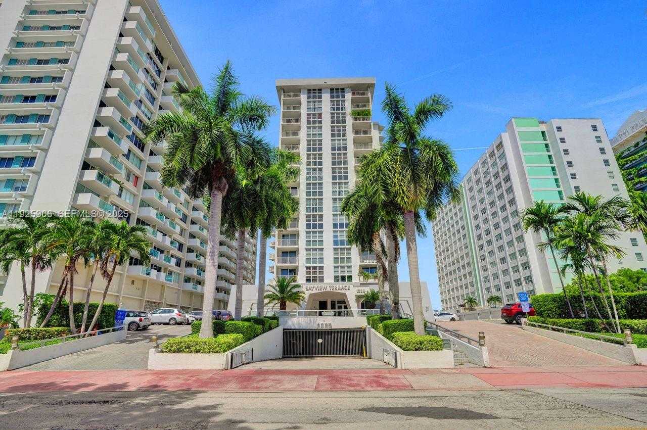 Small Image of 1228 WEST AVE #1002, Miami Beach Number 42