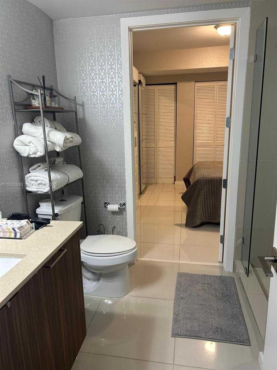 Imagen de Pequeño Objeto