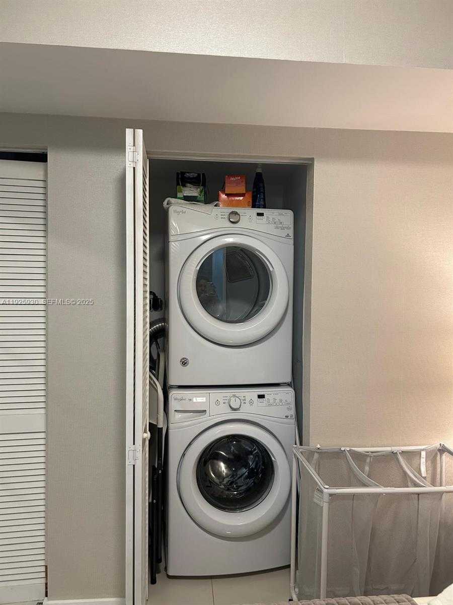 Imagen de Pequeño Objeto