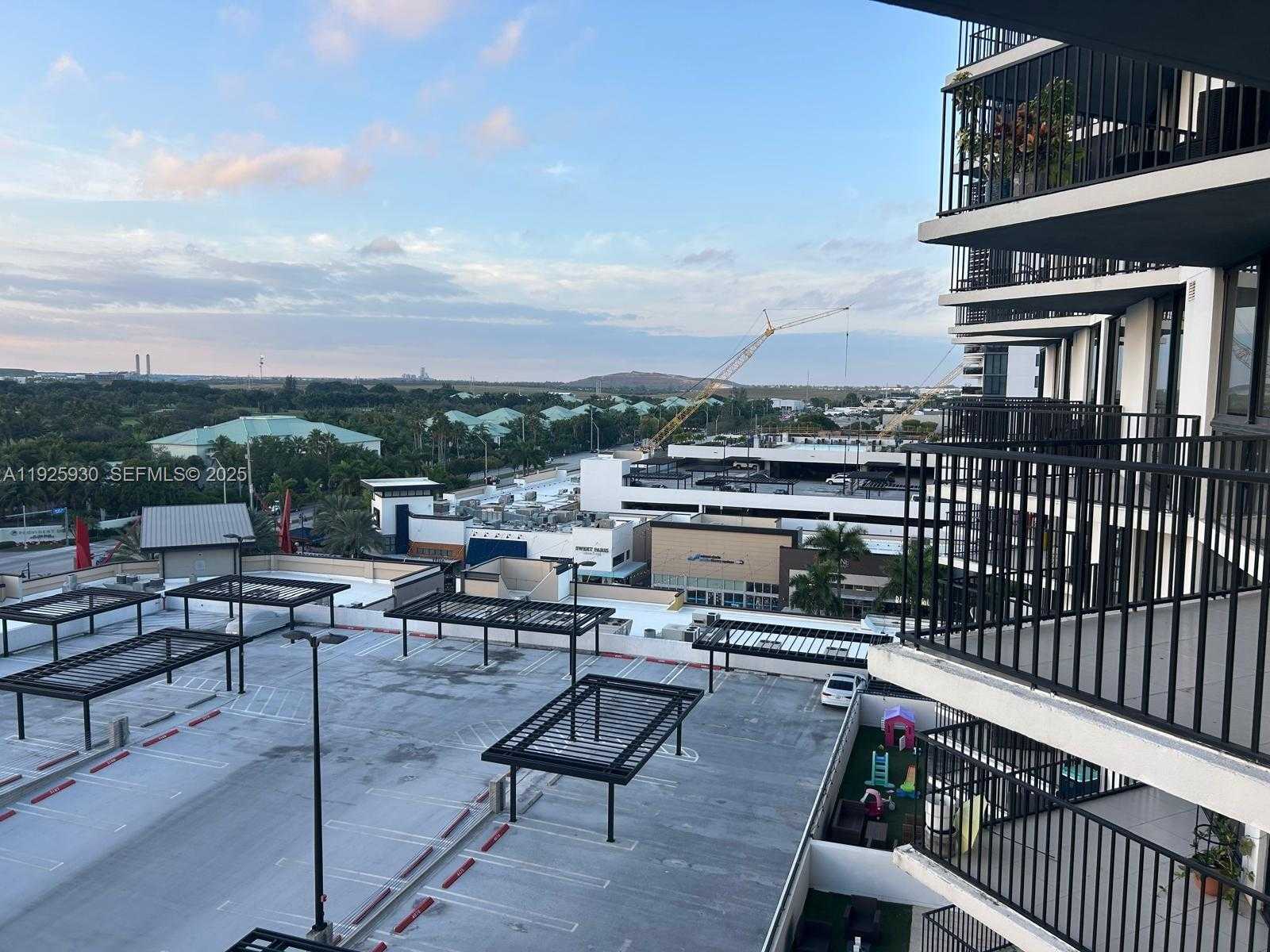 Imagen de Pequeño Objeto