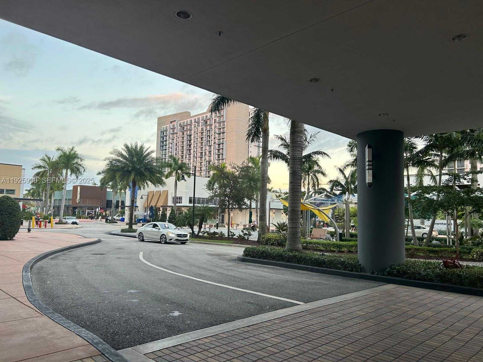 Imagen de Pequeño Objeto