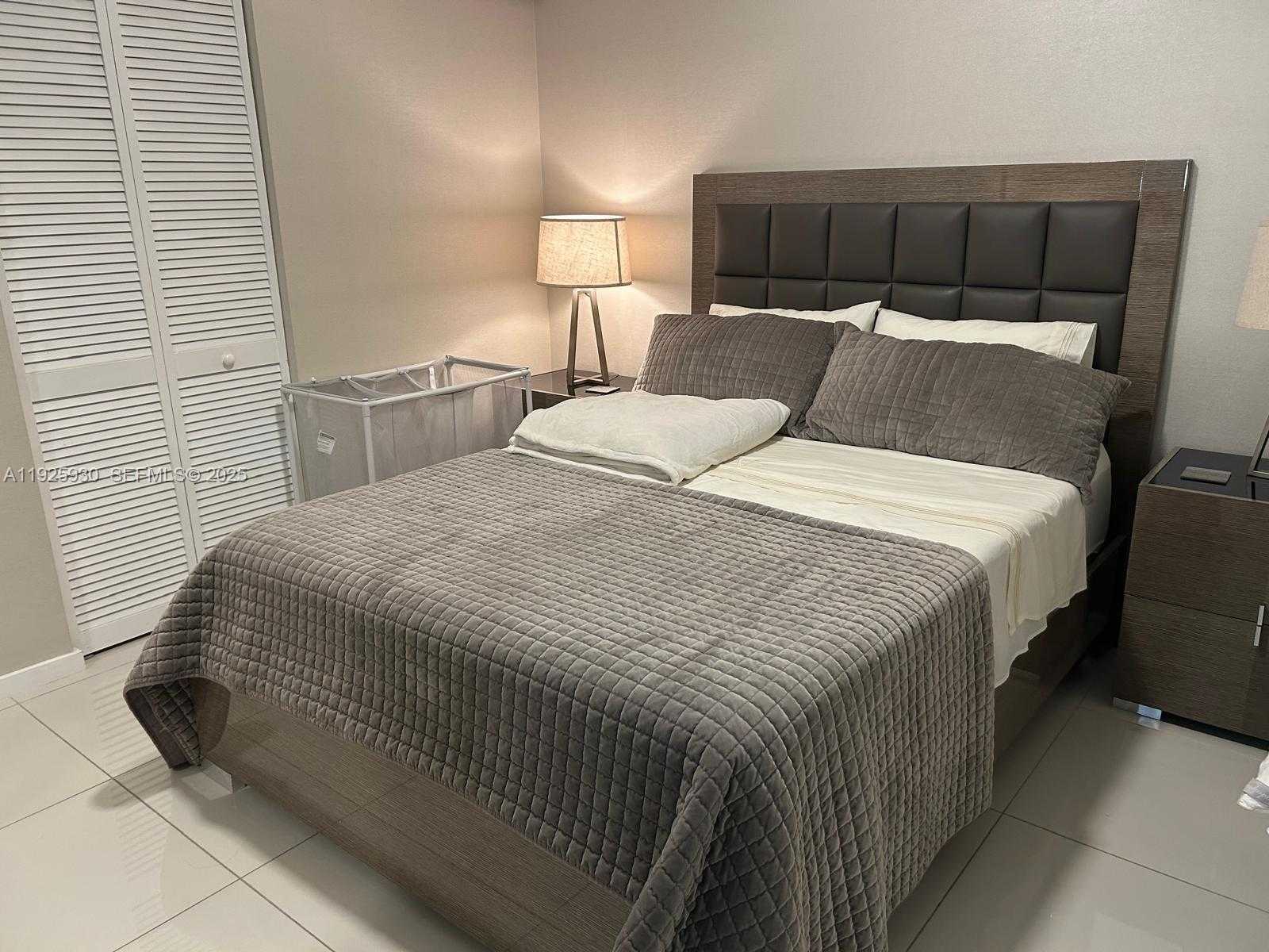 Imagen de Pequeño Objeto