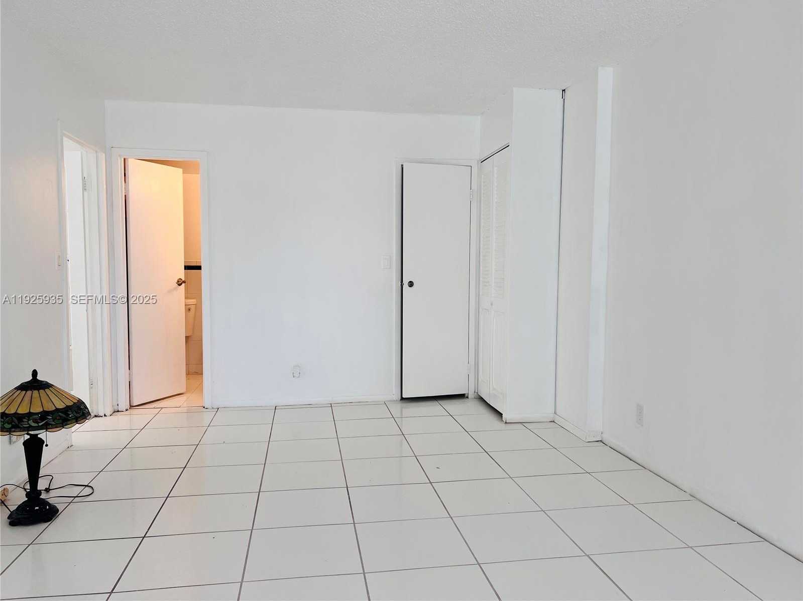 Small Image of 501 THREE ISLANDS BLVD #119, Hallandale Beach Number 11