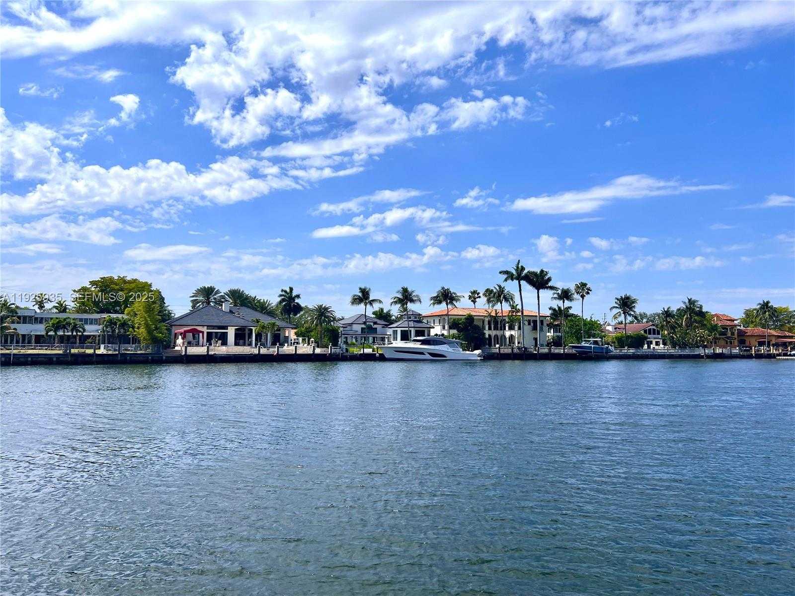 Small Image of 501 THREE ISLANDS BLVD #119, Hallandale Beach Number 12