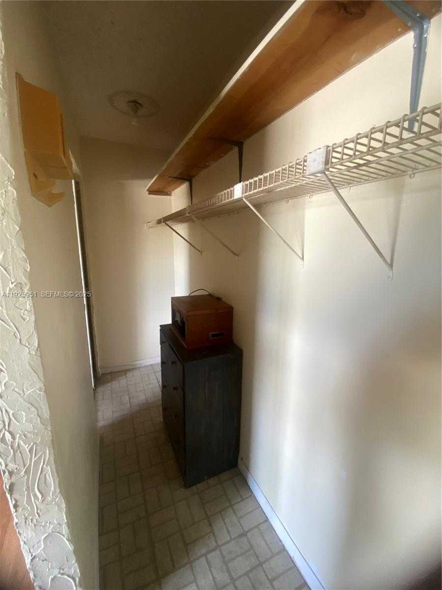 Imagen de Pequeño Objeto