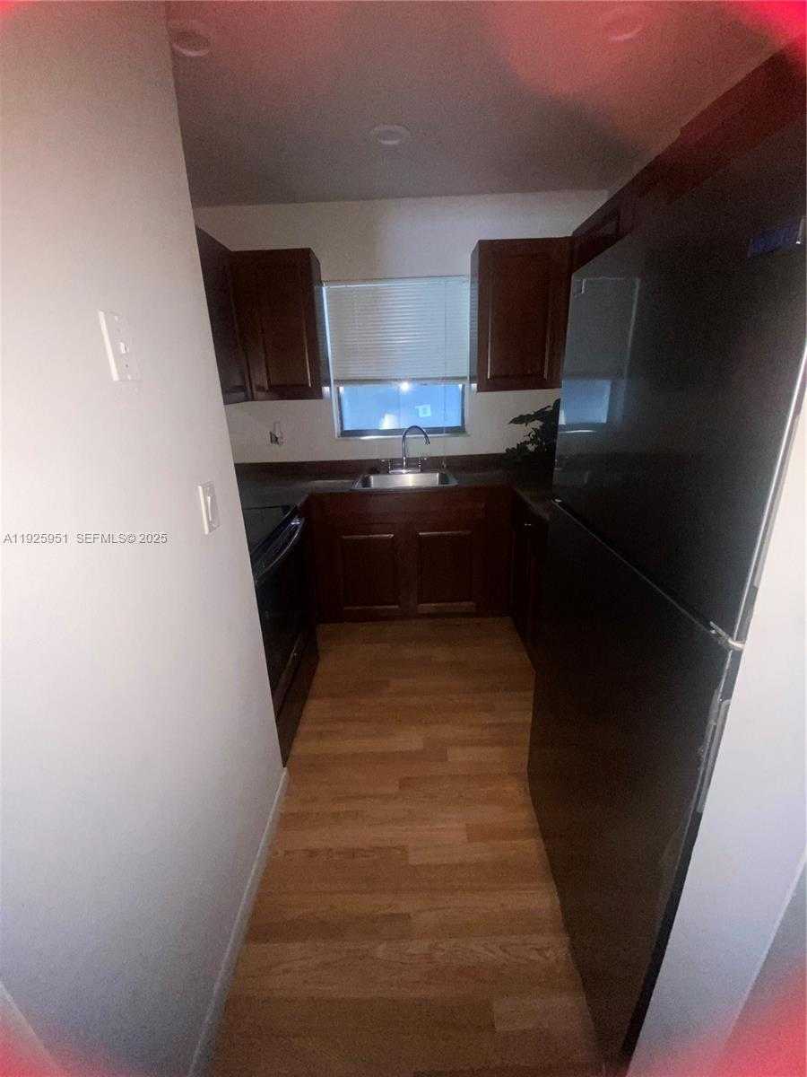 Imagen de Pequeño Objeto