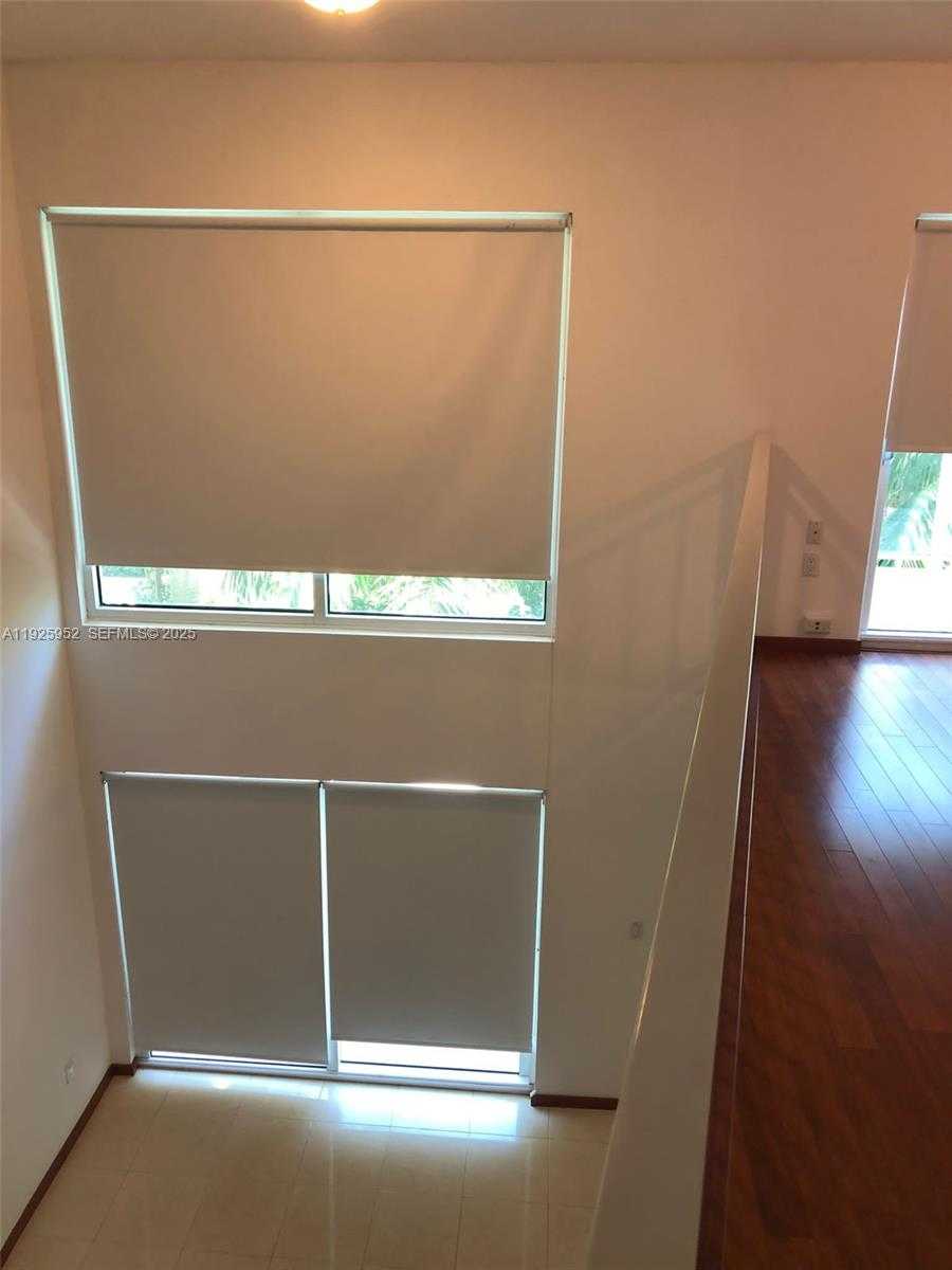 Small Image of 1650 BRICKELL AVE #111, Miami Number 11