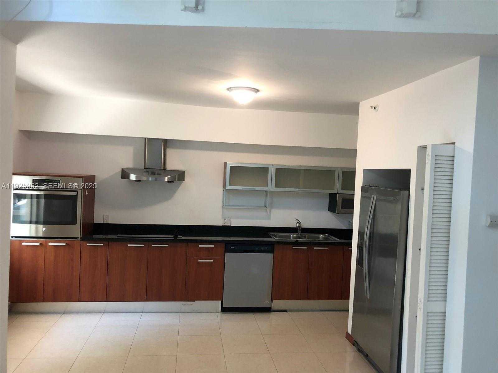 Small Image of 1650 BRICKELL AVE #111, Miami Number 13