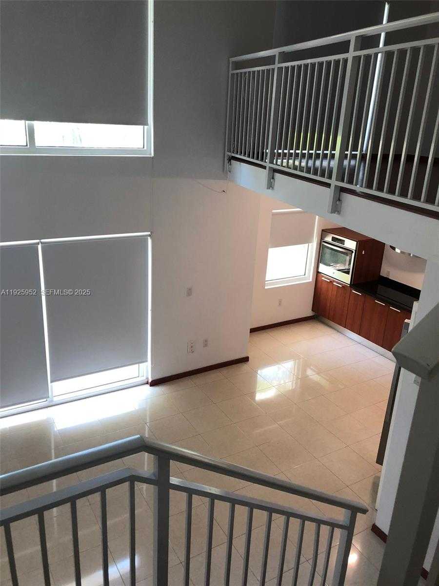 Small Image of 1650 BRICKELL AVE #111, Miami Number 18