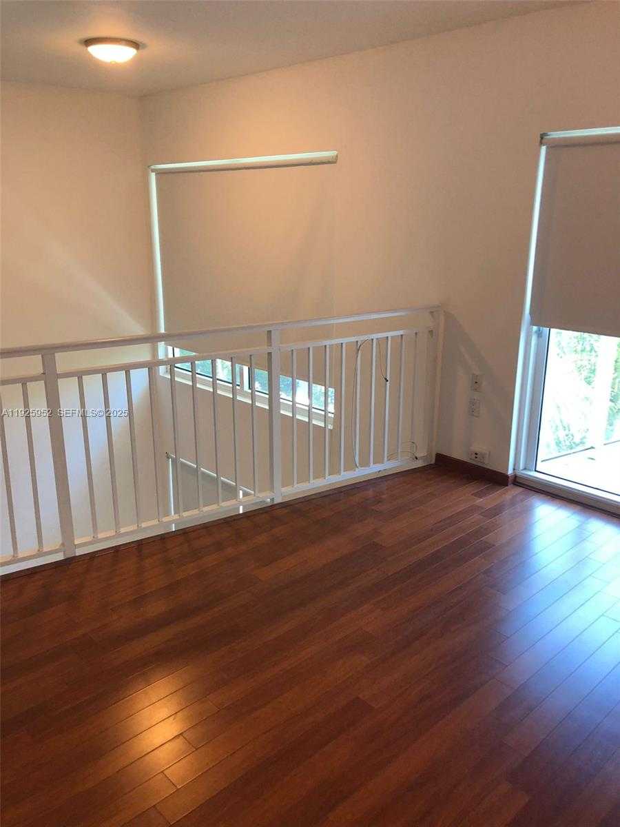 Small Image of 1650 BRICKELL AVE #111, Miami Number 20