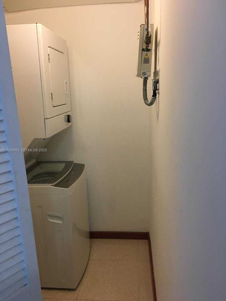 Small Image of 1650 BRICKELL AVE #111, Miami Number 23