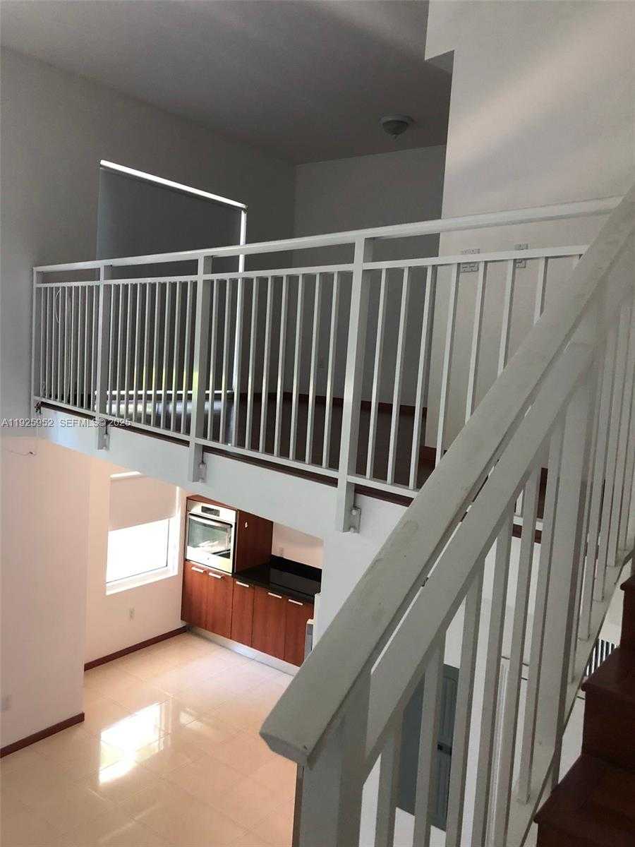 Small Image of 1650 BRICKELL AVE #111, Miami Number 24