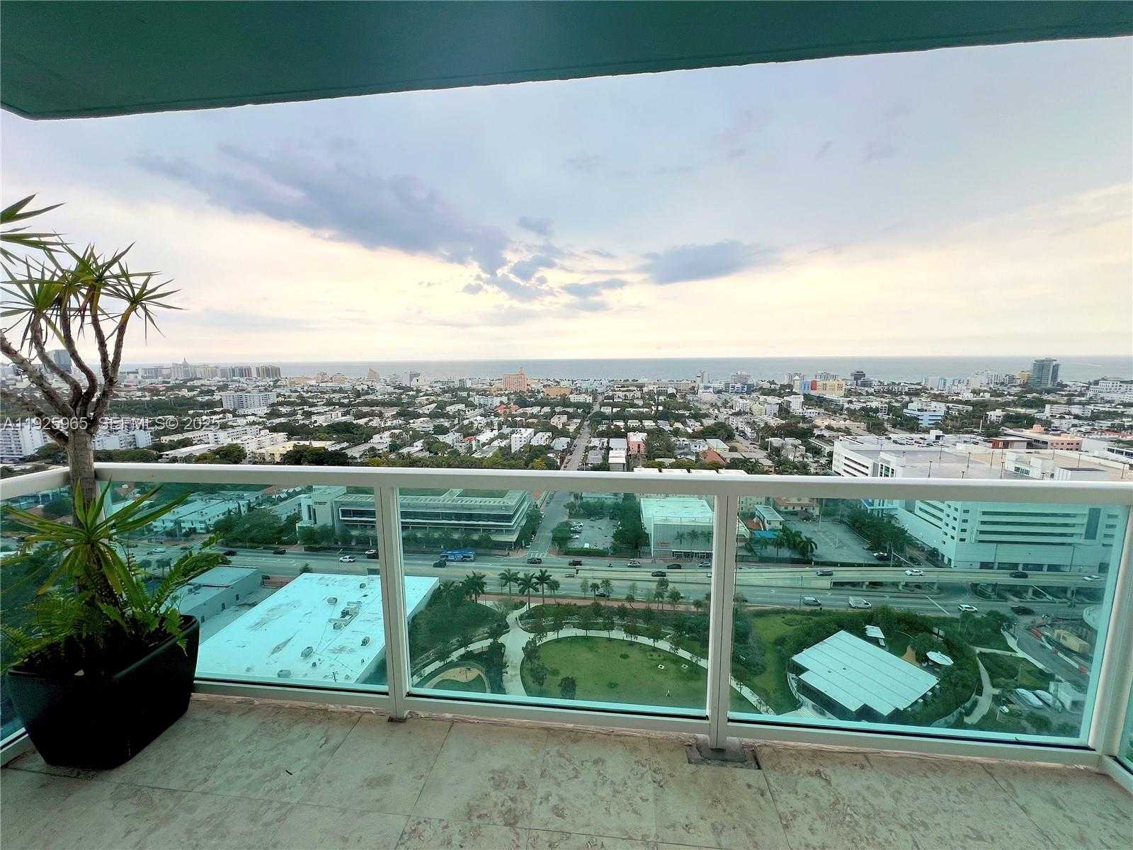 Small Image of 650 WEST AVE #2804, Miami Beach Number 5
