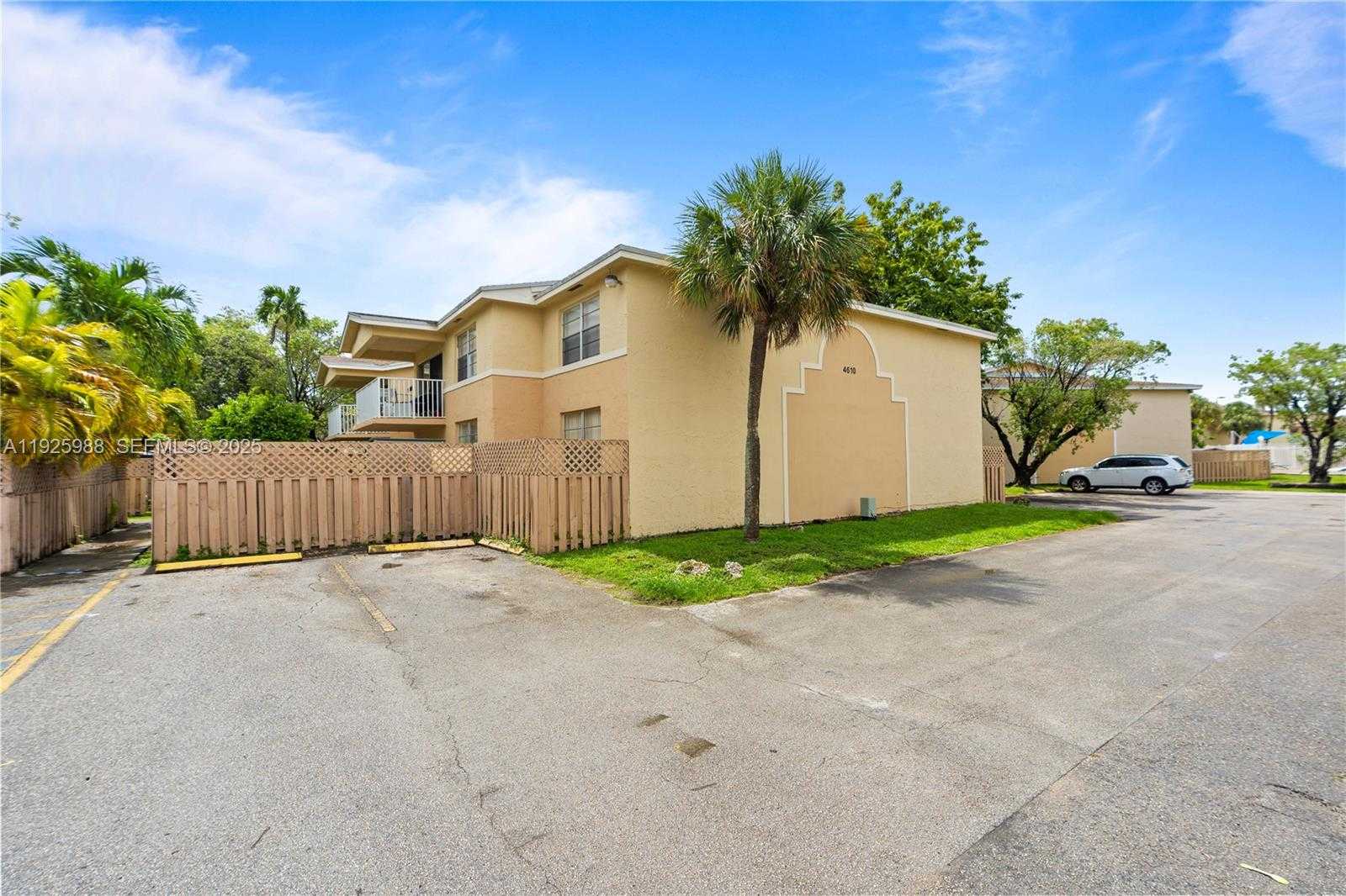 Small Image of 4610 NORTH WEST 79TH AVE #2B, Doral Number 2
