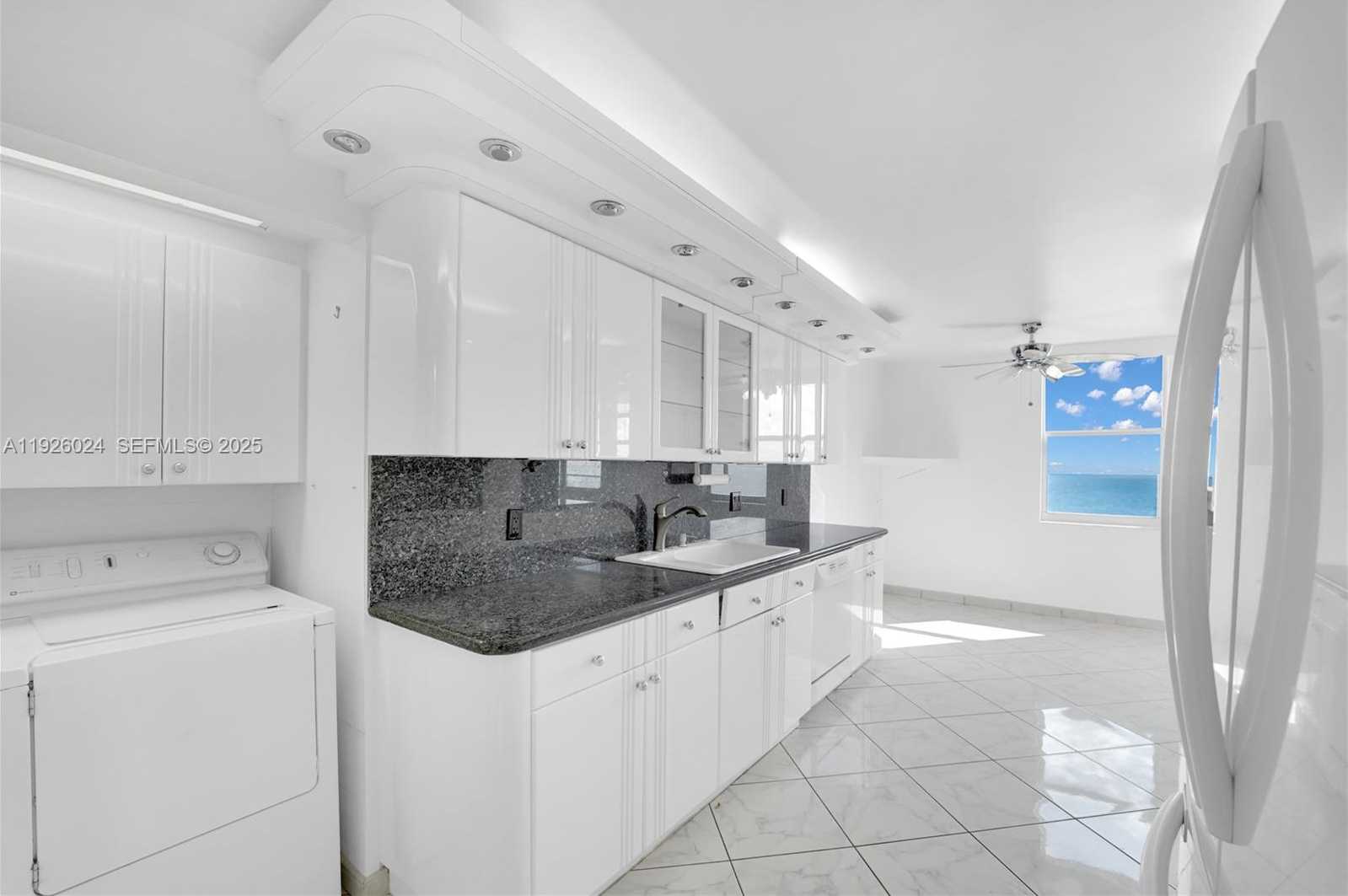 Imagen de Pequeño Objeto