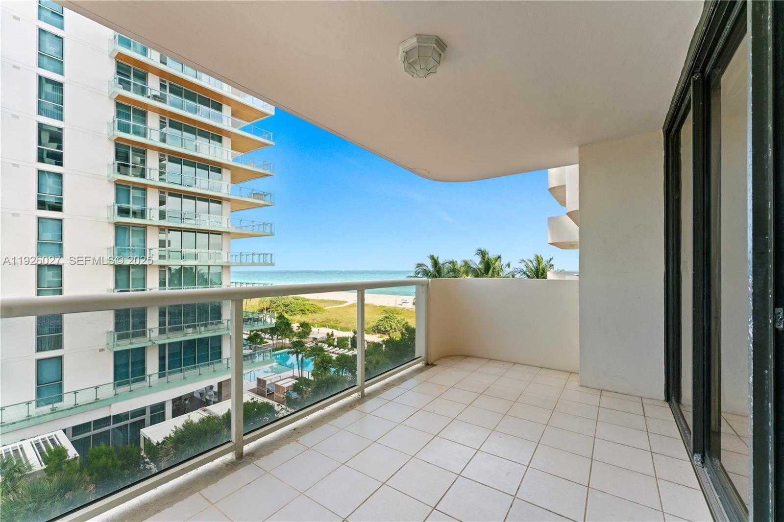 Small Image of 5757 COLLINS AVE #707, Miami Beach Number 4