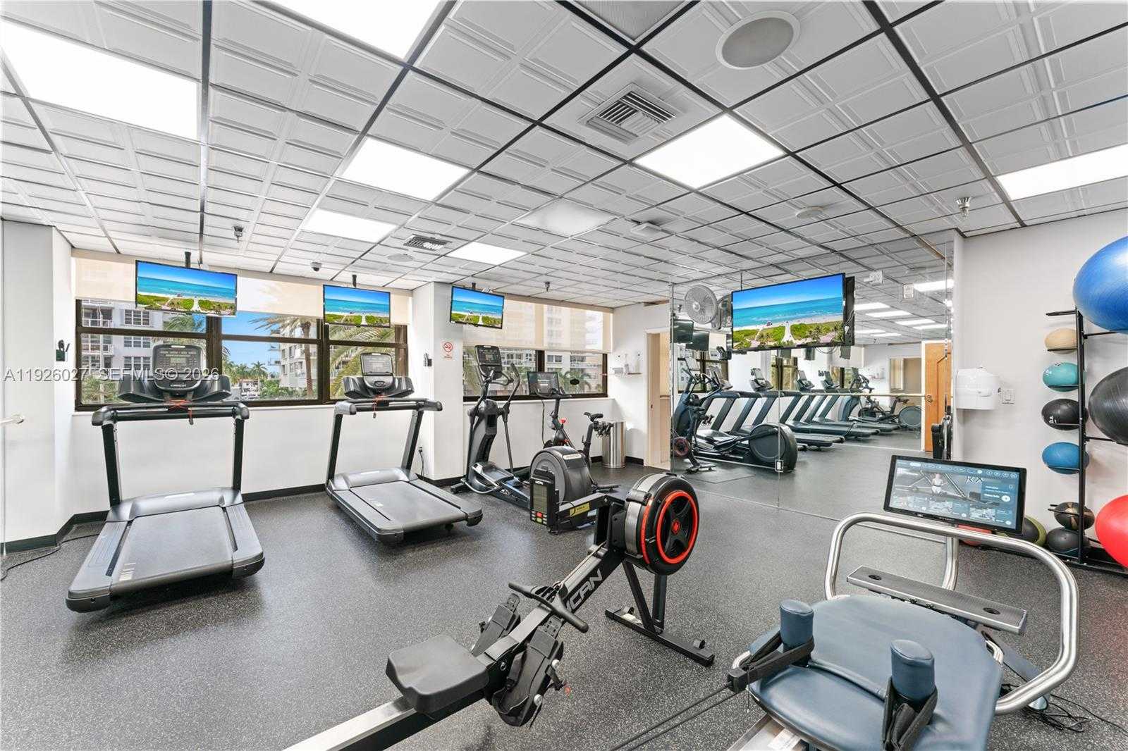 Small Image of 5757 COLLINS AVE #707, Miami Beach Number 72